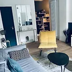 Luxueux Appartement, Carré D'or, Square Mozart Apartamento