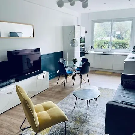 Luxueux Appartement, Carre D'or, Square Mozart Apartament